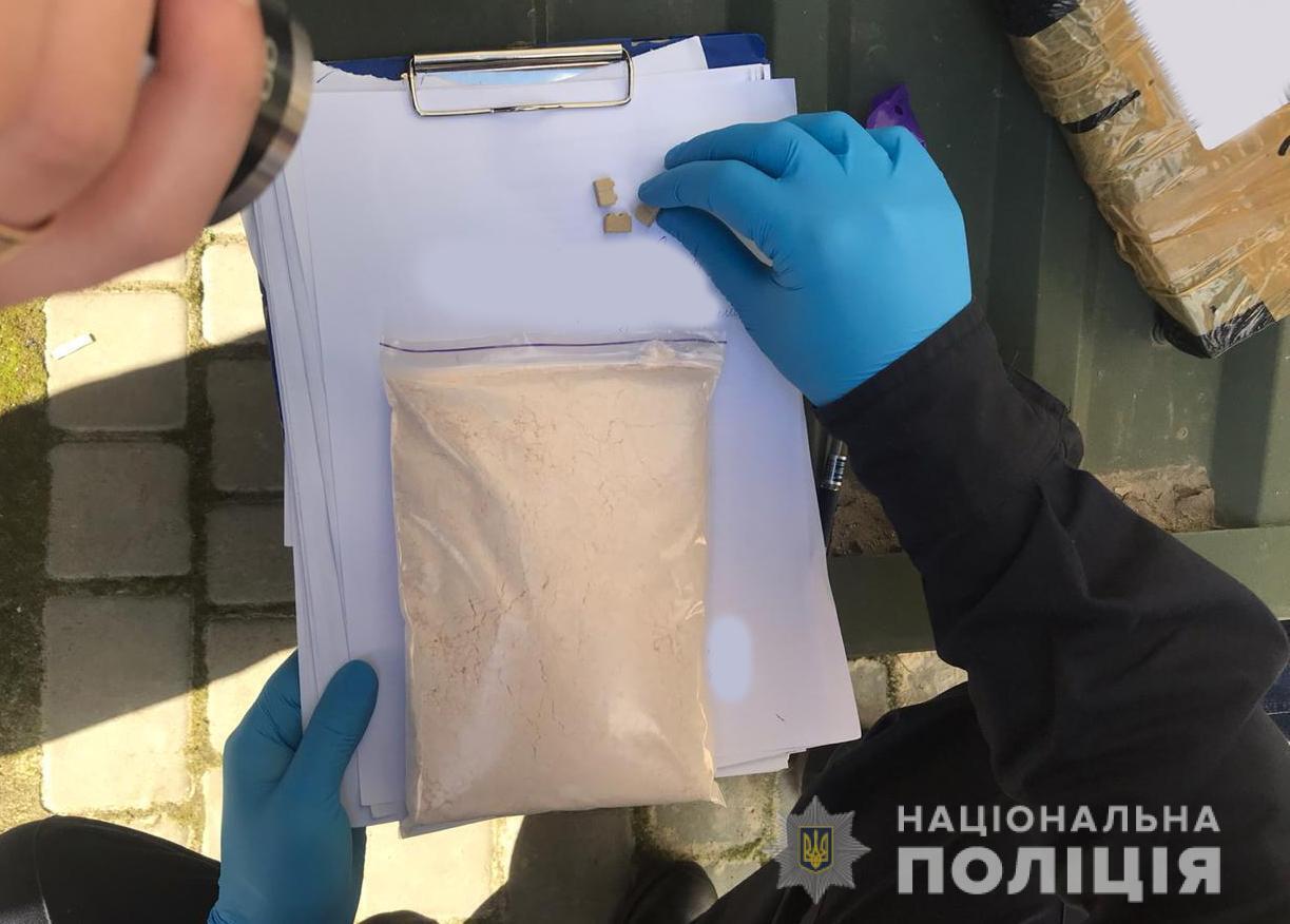 У Луцьку поліцейські викрили організовану групу наркоторговців
