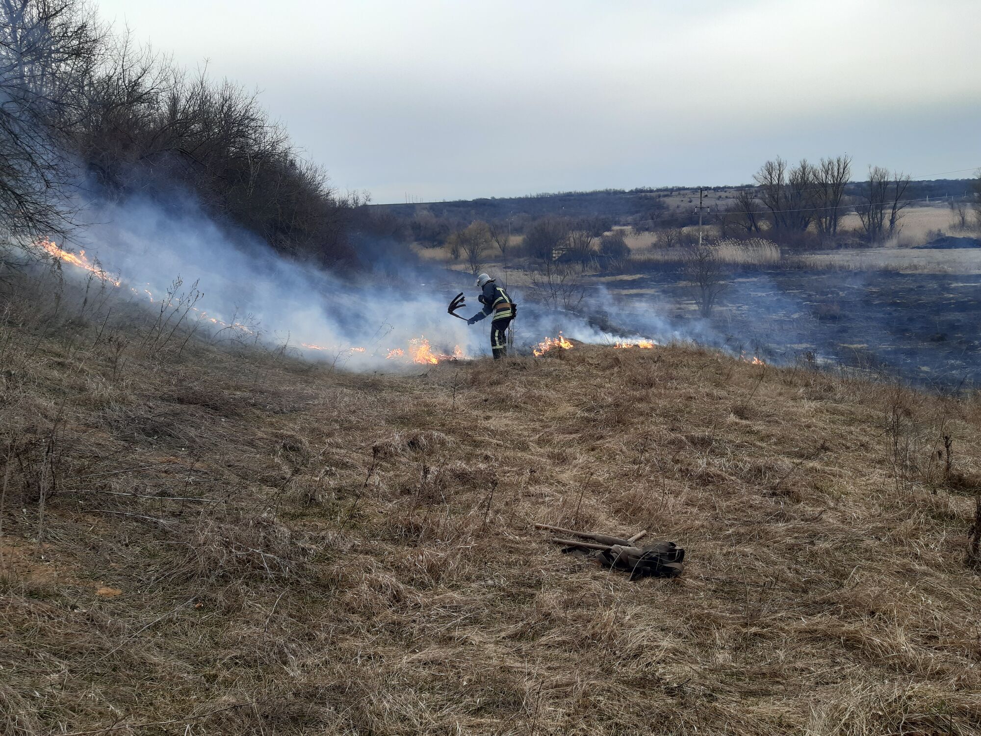 За добу на Кіровоградщині виникло 6 пожеж сухої рослинності на відкритих територіях