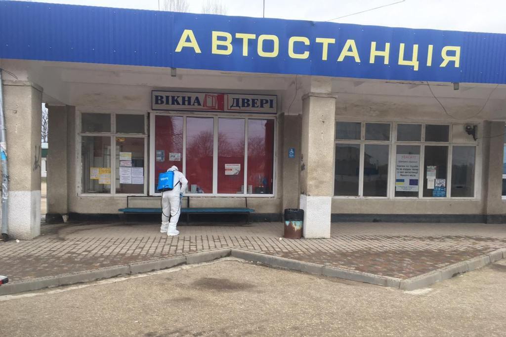 Чернівецька область: рятувальники провели дезобробку автовокзалів