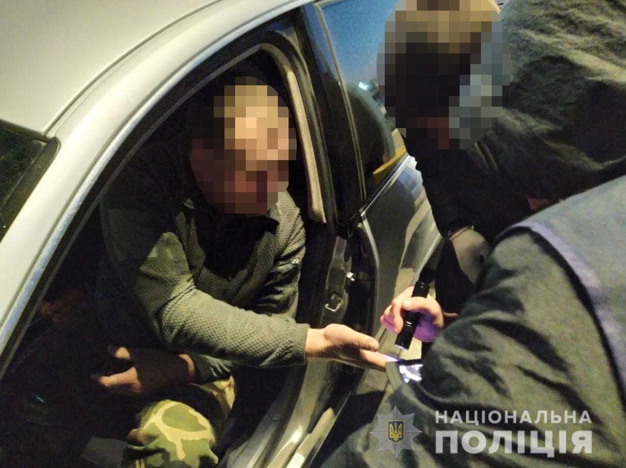 На Волині поліцейські затримали на отриманні неправомірної вигоди посадовця Держеконагляду