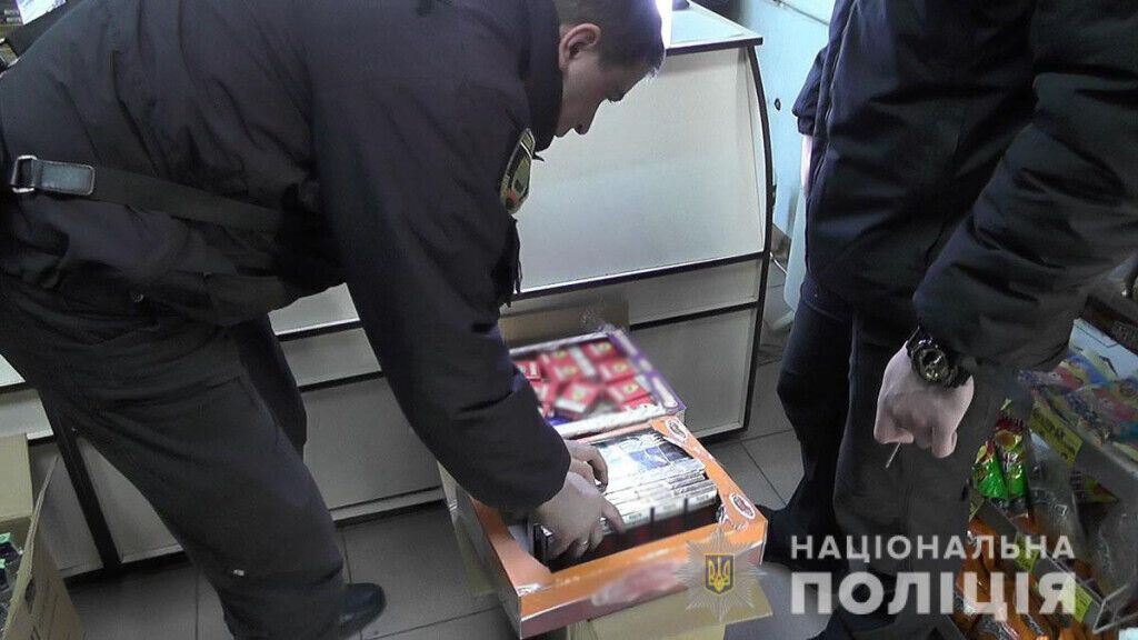 Поліція Мирнограда спільно з прокуратурою викрила точки продажу фальсифікованого алкоголю та тютюну