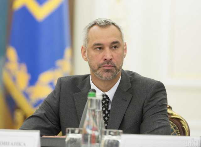 Рябошапка отверг свою отставку и назвал это ''политическими провокациями''