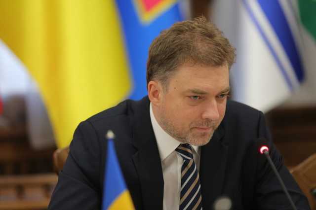 Загороднюк о заявлении Тарана: Как можно говорить, что мы идем в НАТО и тут же отказываться от стандартов?