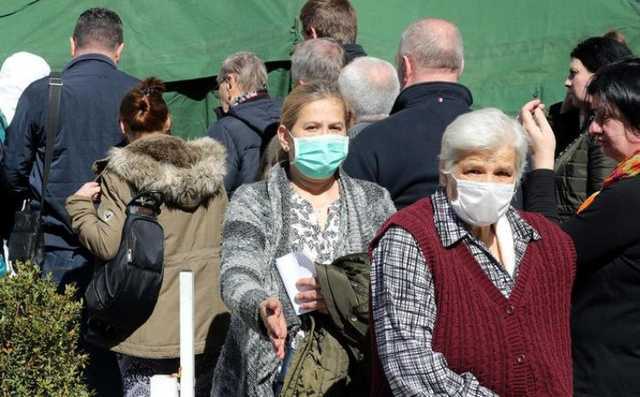 В Украине с завтрашнего дня вводится чрезвычайное положение