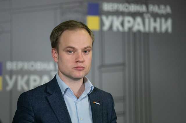 Депутат від “Голосу” звинуватив Шахова, який заразився коронавірусом, у безвідповідальності