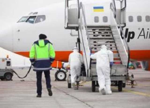 Еще у одного человека, который прибыл эвакуационным рейсом в ''Борисполь'', обнаружили коронавирус