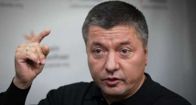 Политолог: VIP палаты, свинство и коронавирус – это все, что нужно знать о сегодняшней власти