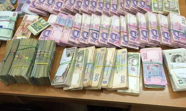Реєстрація податкових накладних підприємствами, задіяними в конвертаційній діяльності у лютому 2020 року