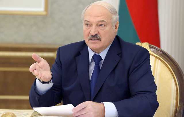 Лукашенко пообещал рассказать много интересного о ''рукотворном'' коронавирусе