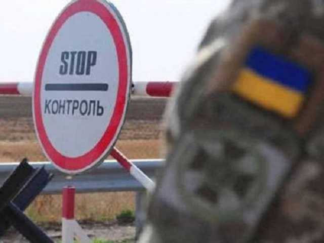 Будут ''ряженые'' и пропагандисты Путина: стало известно о подготовке боевиками постановочной провокации на КПВВ