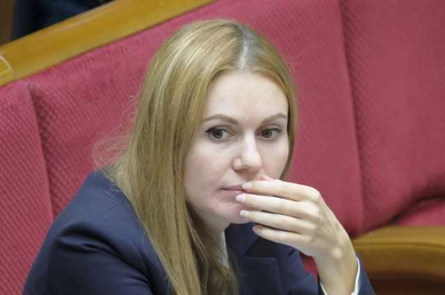 «2 дня, корочка нардепа и 4100 гривен»: Скороход рассказала, как сдавала тест на коронавирус