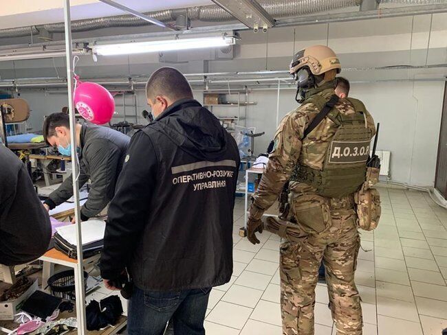 Экспорт масок в Испанию: стоимость товара была занижена в сотни раз, - МВД