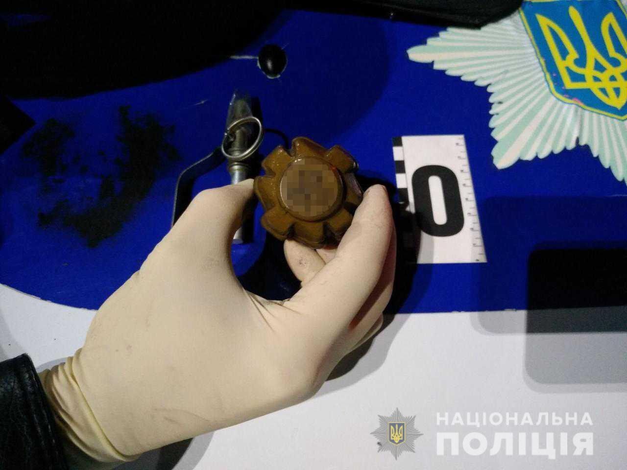 Поліцейські вилучили у жителя Кілійського району гранату