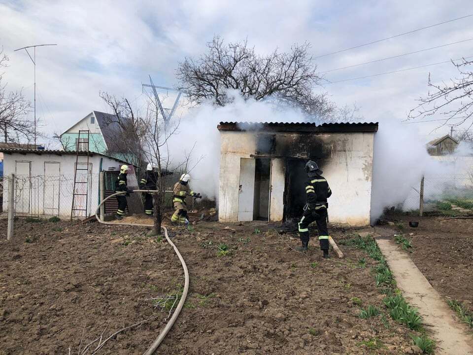 Миколаївська область: вогнеборці ліквідували дві пожежі у приватному секторі