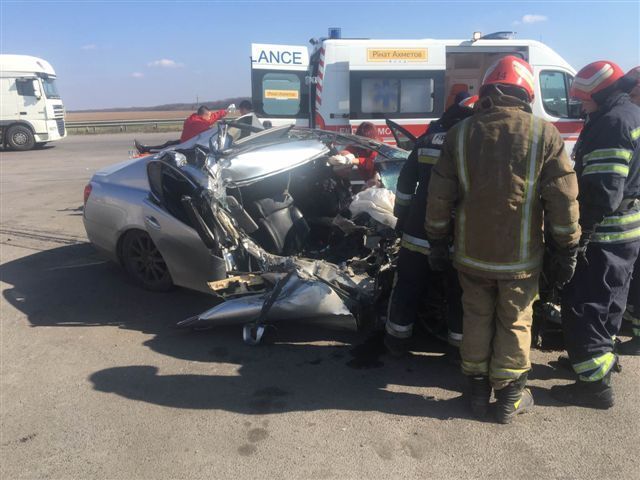Черкаська область: рятувальники деблокували водія автомобіля