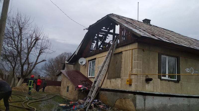Львівська область: вогнеборці ліквідували пожежу в житловому будинку