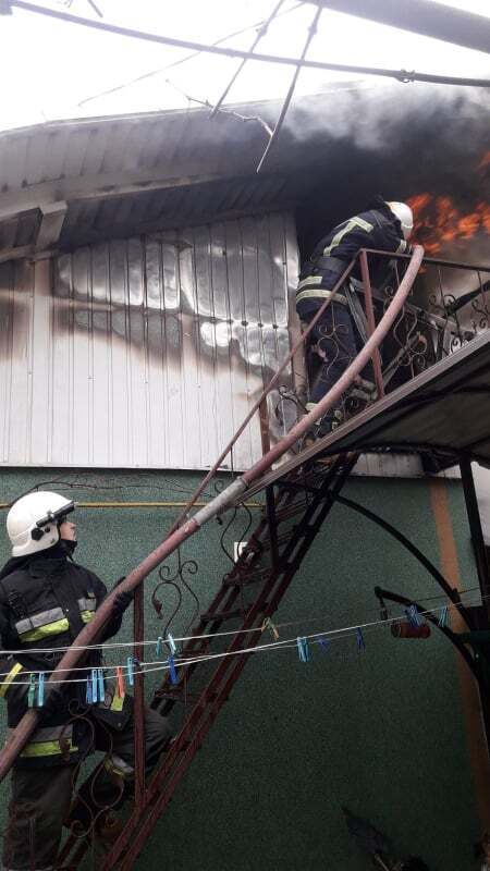 Вінницька область: рятувальники ліквідували пожежу в гаражі