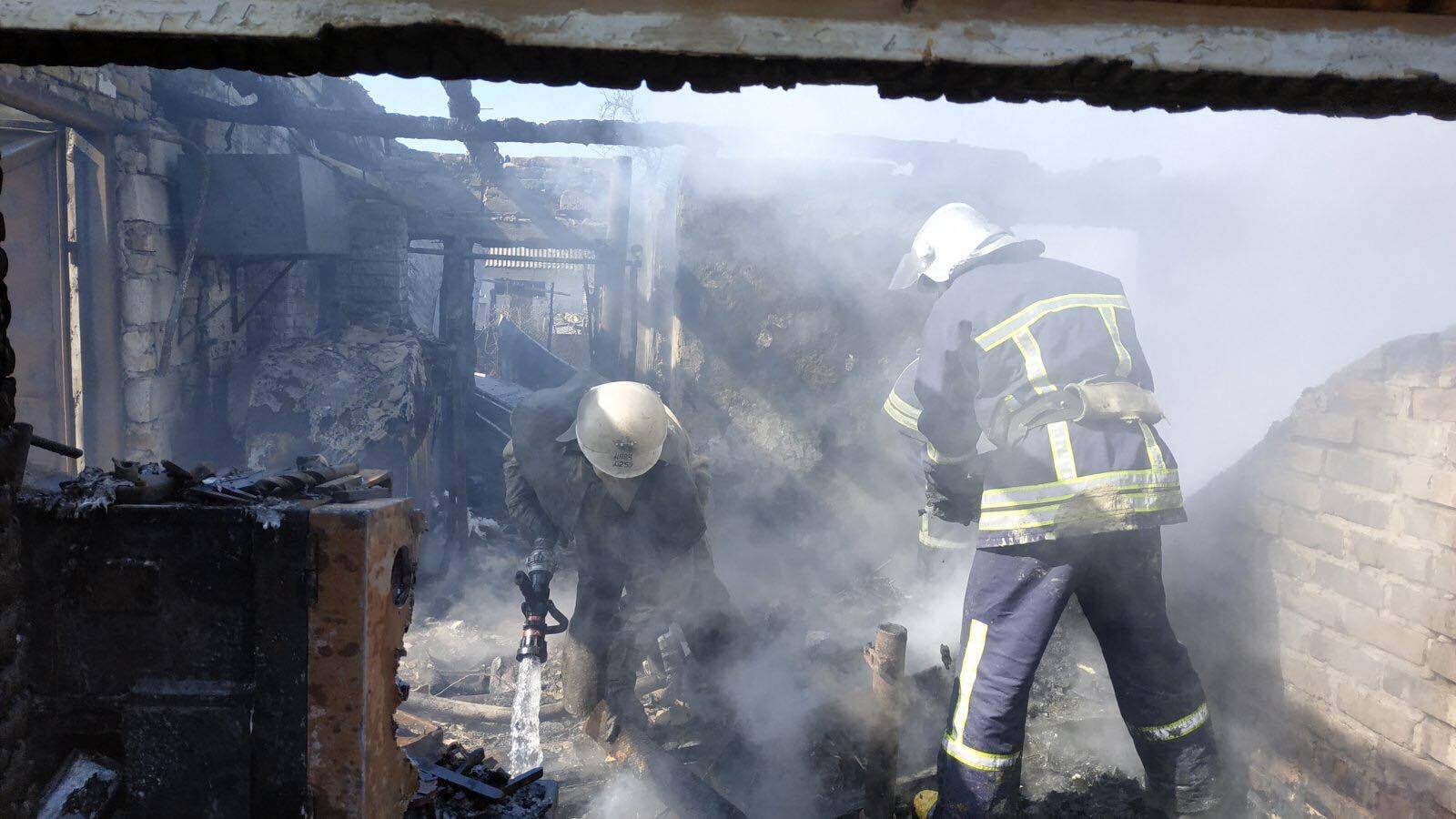 Рятувальники Вінниччини ліквідували пожежу в житловому будинку