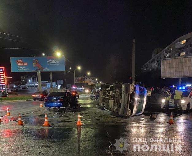 Правоохоронці встановлюють обставини ДТП в Суворовському районі Одеси