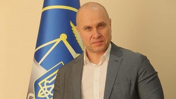 «Нові обличчя у Новій митниці» или кто такой Денис Шендрик