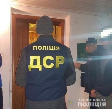 За організацію корупційної «схеми» відпуску деревини службовцю ДП «Канівське лісове господарство» повідомлено про підозру