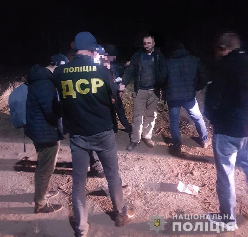 За організацію корупційної «схеми» відпуску деревини службовцю ДП «Канівське лісове господарство» повідомлено про підозру