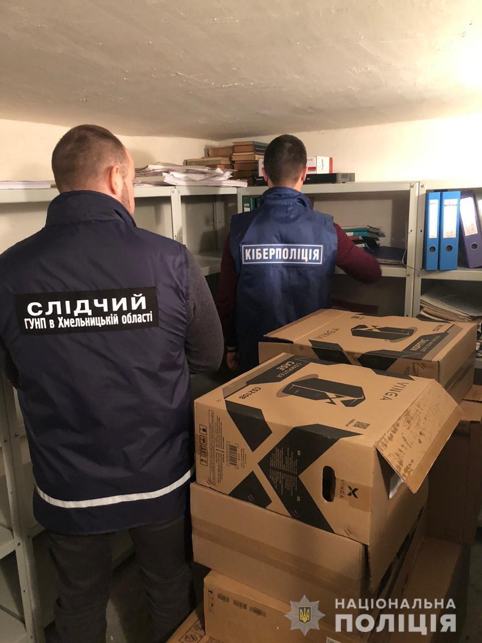 Нацполіція завершила досудове розслідування щодо бухгалтера та його спільників, котрі обікрали підприємство на 4 мільйони гривень