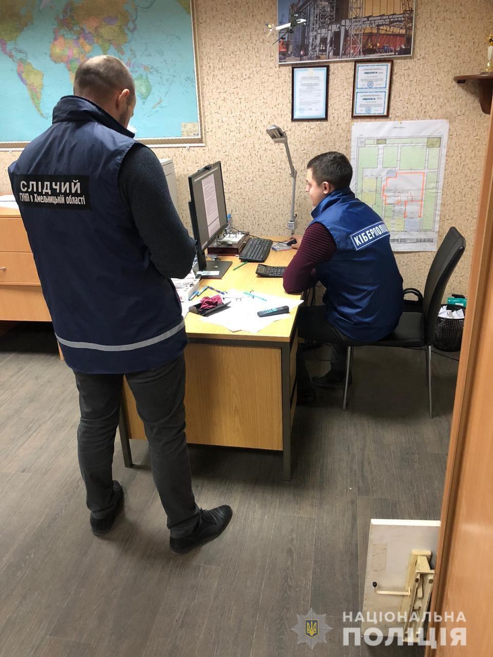 Нацполіція завершила досудове розслідування щодо бухгалтера та його спільників, котрі обікрали підприємство на 4 мільйони гривень