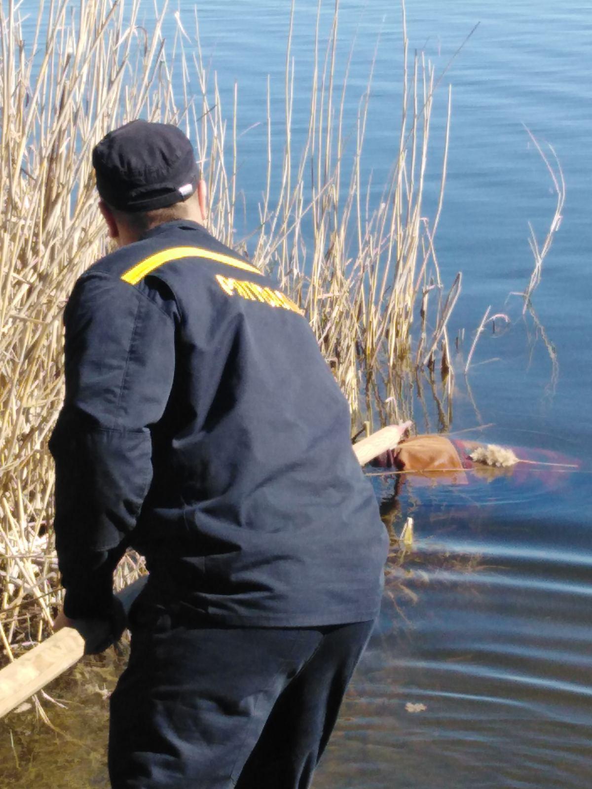 На Кіровоградщині рятувальники дістали з річки тіло загиблого чоловіка