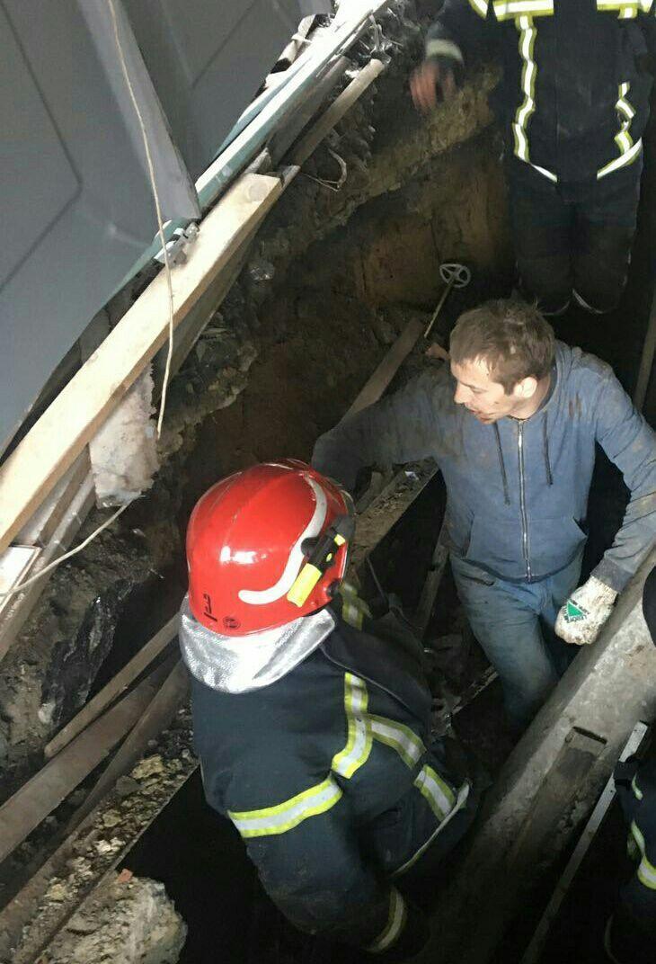 м. Київ: врятовано чоловіка, який опинився під завалами