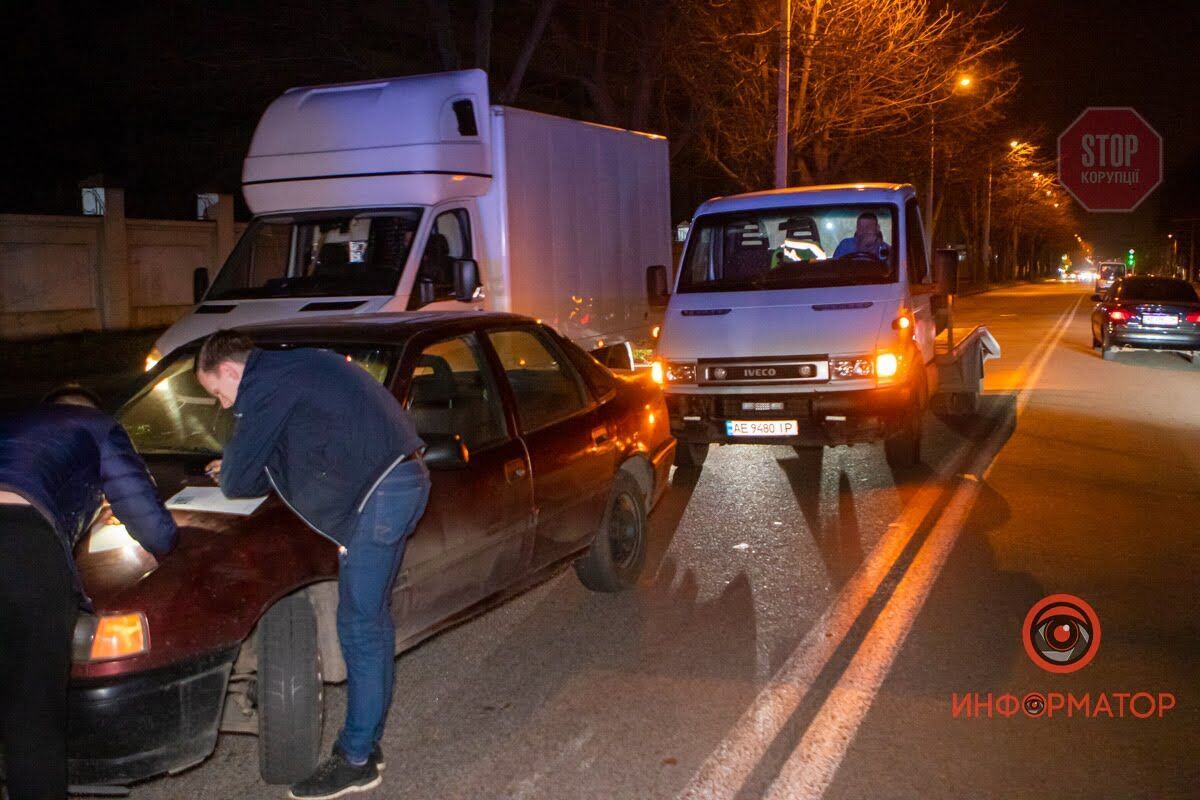 П'яний пішохід спричинив ДТП у Дніпрі та потрапив у лікарню (фото)