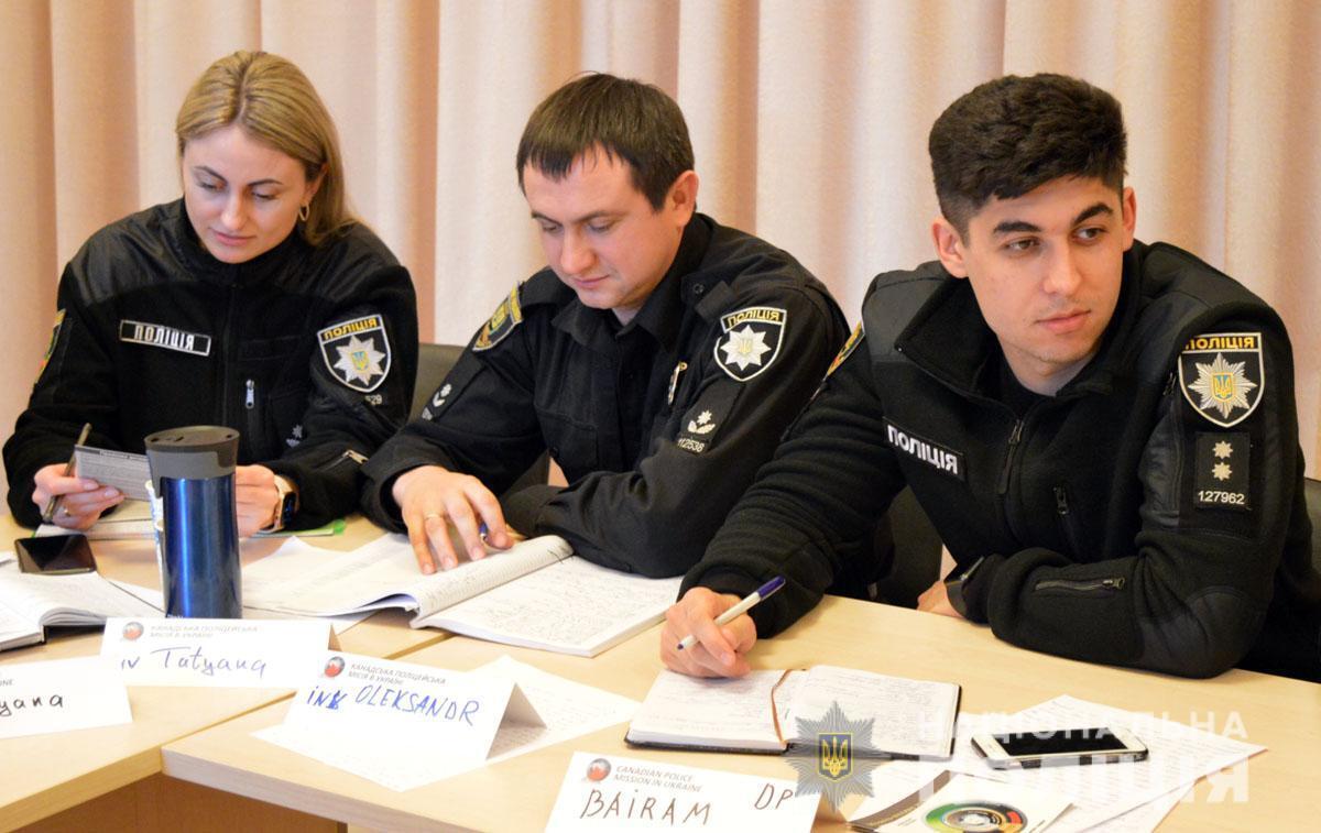 Поліцейські Донеччини перейняли досвід роботи колег з Канади у протидії злочинам, пов'язаним з домашнім насильством