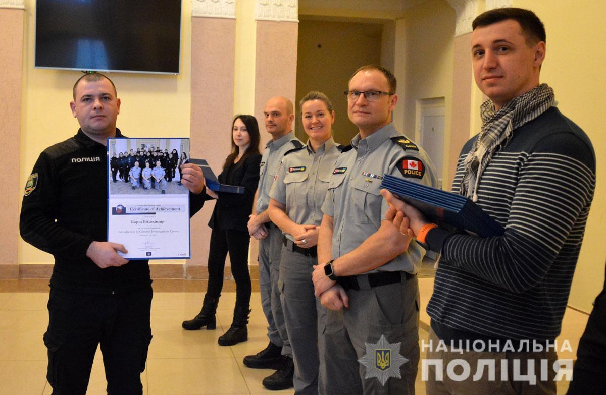 Поліцейські Донеччини перейняли досвід роботи колег з Канади у протидії злочинам, пов'язаним з домашнім насильством