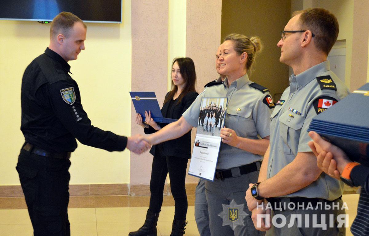 Поліцейські Донеччини перейняли досвід роботи колег з Канади у протидії злочинам, пов'язаним з домашнім насильством