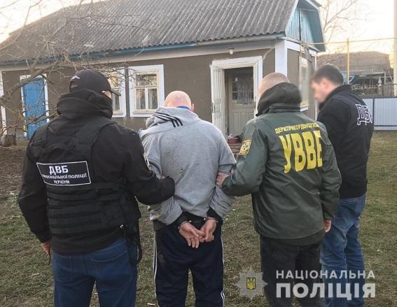 Прикордоннику, якого внутрішня безпека НПУ викрила на збуті наркотиків, оголошено про підозру