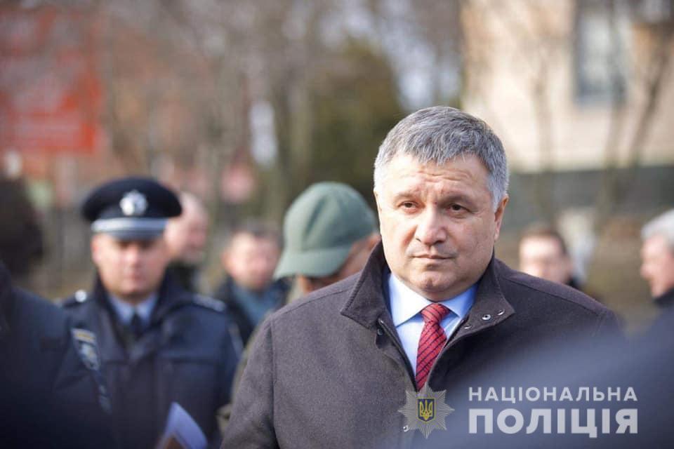 Арсен Аваков: За рішенням санлікаря, поліція, у разі необхідності, забезпечить примусову госпіталізацію інфікованих громадян (ВІДЕО)