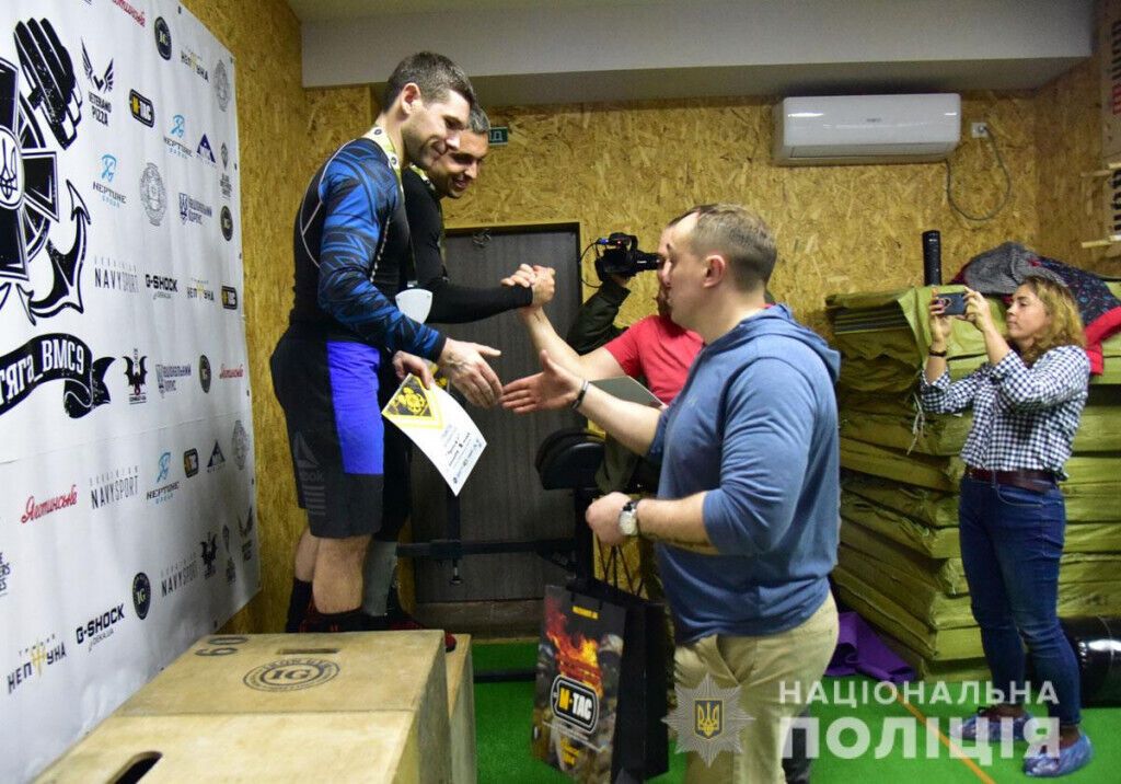 Поліцейські Донеччини взяли участь у турнірі з крос фіту серед представників силових структур «Звитяга ВМС-9» (ВІДЕО)