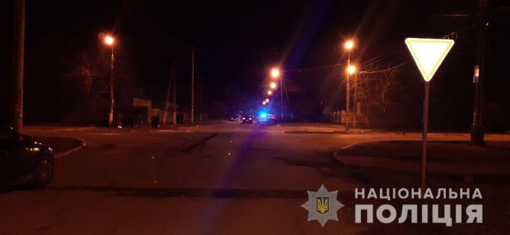 Увага! Поліцейські встановлюють свідків смертельного ДТП у Маріуполі
