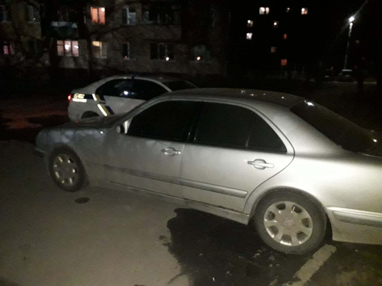 У Сумах вогнеборці оперативно приборкали загоряння легковика