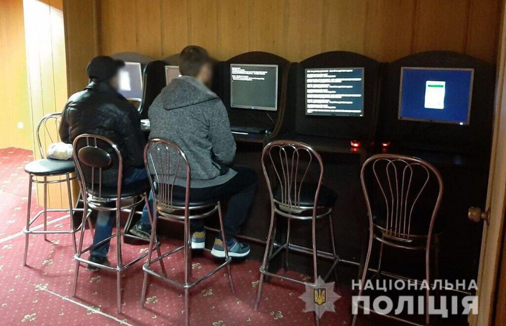 Оперативники Донеччини ліквідували замаскований ігровий зал у Костянтинівці