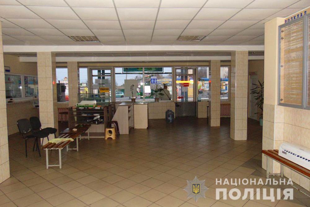 В Умані поліцейські встановили особу чоловіка, який надав неправдиве повідомлення про замінування
