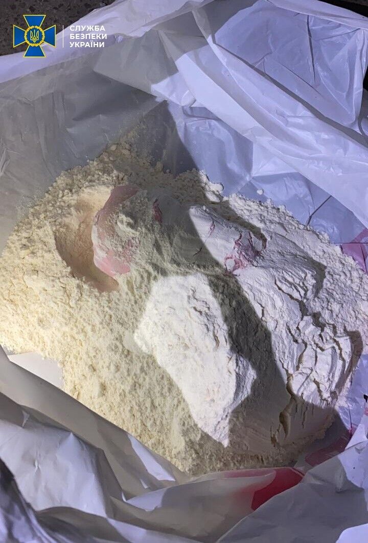 На Закарпатті СБУ блокувала контрабанду металевої ртуті