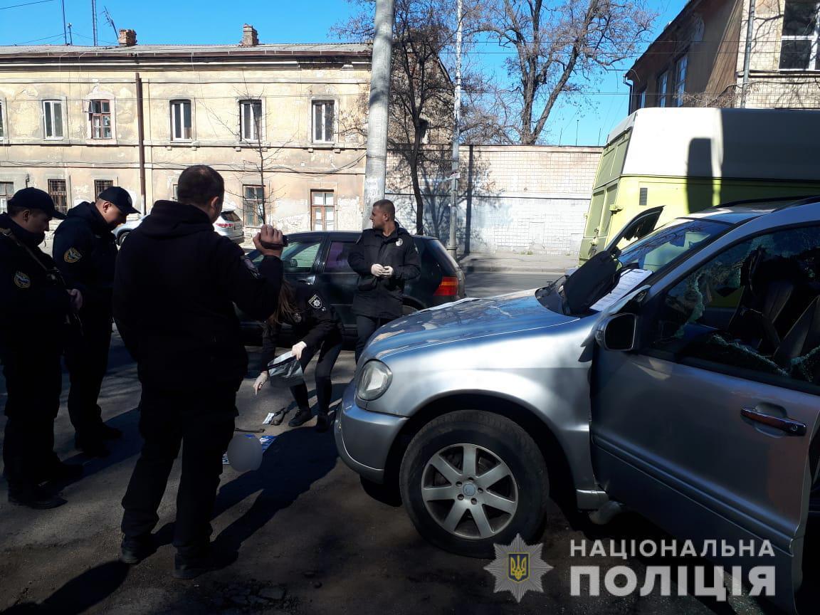 Оперативники Департаменту карного розшуку затримали групу розбійників і попередили напад на банк в Одесі