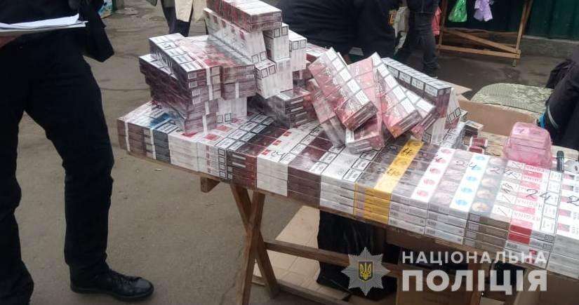 Дільничні Київського відділу поліції провели відпрацювання місцевих ринків
