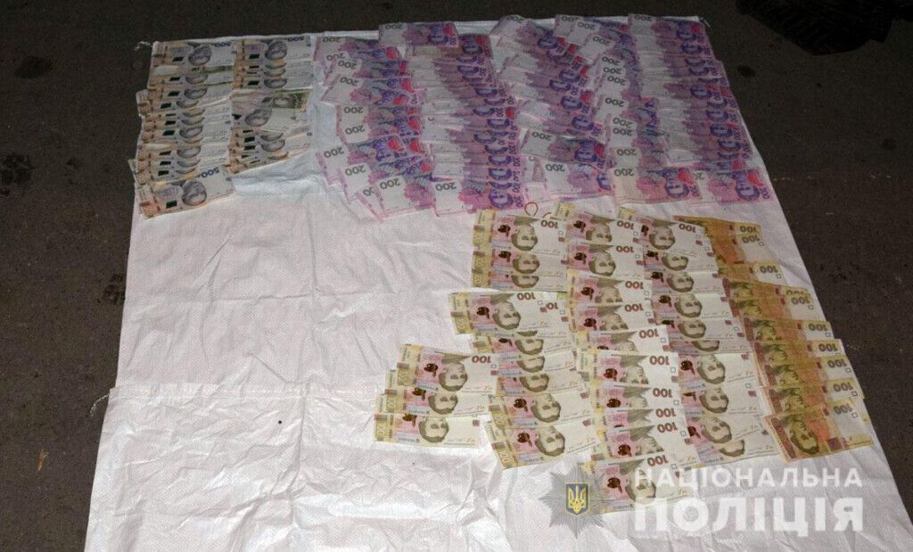 На Донеччині поліція та СБУ знешкодили організовану злочинну групу торговців зброєю і попередили можливі теракти