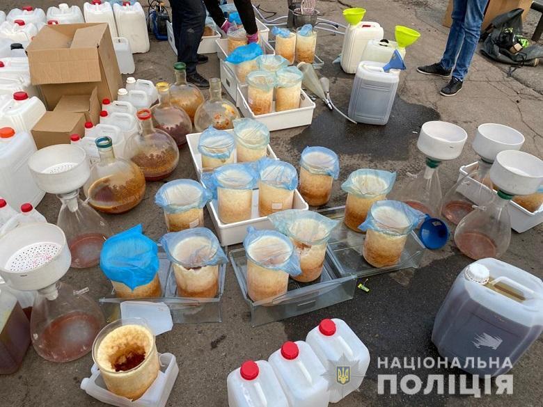 Столичні поліцейські провели масштабну спецоперацію для затримання групи наркоторговців: вилучено близько 300 кг наркотиків, - Андрій Крищенко