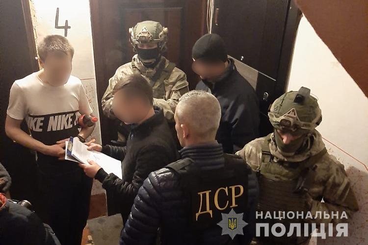 На Тернопільщині співробітники Управління стратегічних розслідувань викрили п'ять організованих злочинних угруповань за два місяці