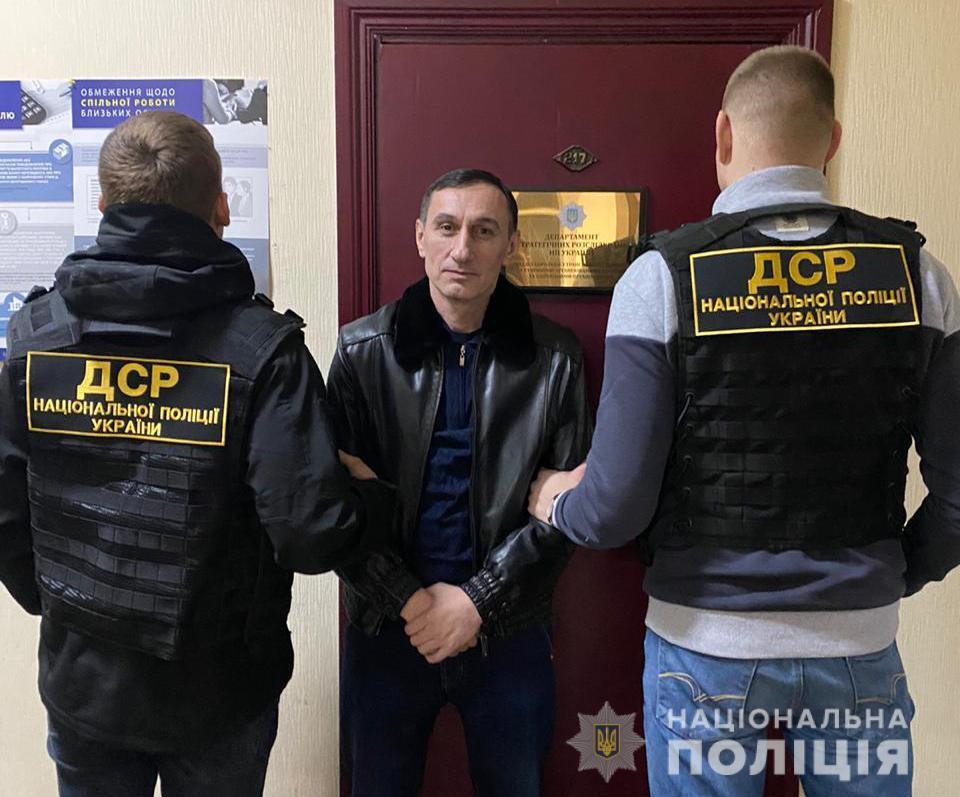 Співробітники Департаменту стратегічних розслідувань Напцполіції затримали «злодіїв у законі» «Кобу Руставського» та «Каху Тбіліського»