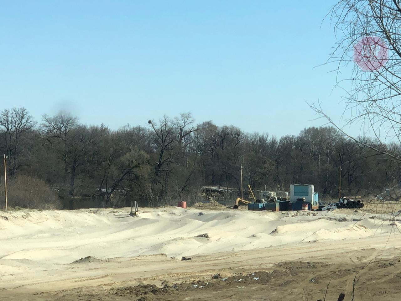  Видобування піску біля річки Коник. Фото: «СтопКор»