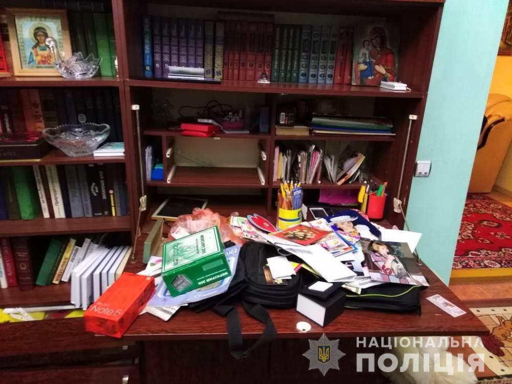 Поліцейські викрили подільчанина  у крадіжці майна з приватного будинку